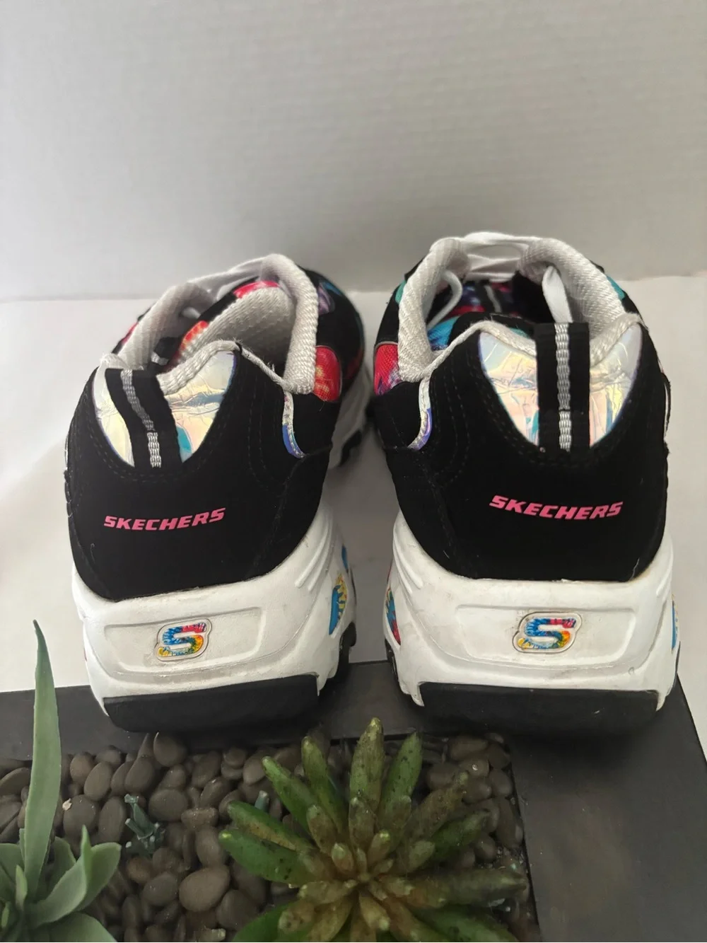 SKECHERS D’LITES GALAXY FANTASY WOMENS SNEAKERS BLACK/VIBRANT DYE ACCENTS SZ 10